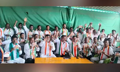 షబ్బీర్ చేతిలో కేసీఆర్ ఓటమి తప్పదు..కాంగ్రెస్ నాయకులు