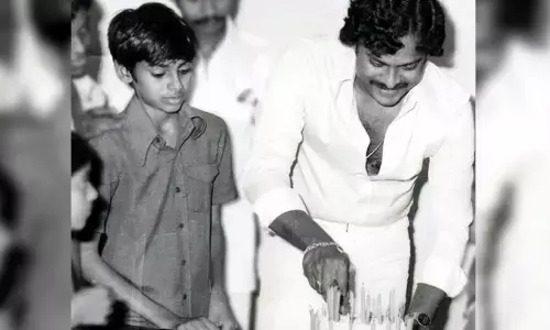 రేర్ పిక్‌తో అన్నయ్య Chiranjeevi కి Pawan Kalyan స్పెషల్ విషెస్..!