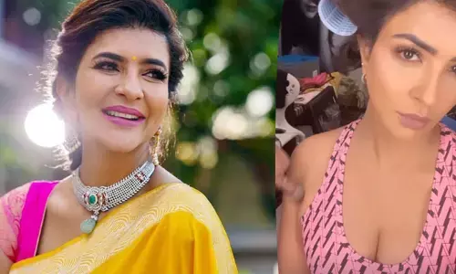 టాప్ తీసేసి.. ఎద అందాలు క్లియర్‌గా బయటపెట్టిన Manchu Lakshmi Prasanna