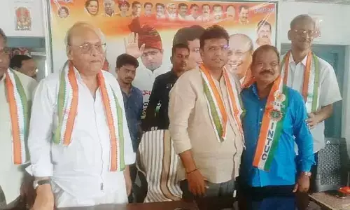 కాంట్రాక్ట్ కార్మికుల క్రమబద్ధీకరణకు కృషి చేస్తాం : మంథని ఎమ్మెల్యే శ్రీధర్ బాబు