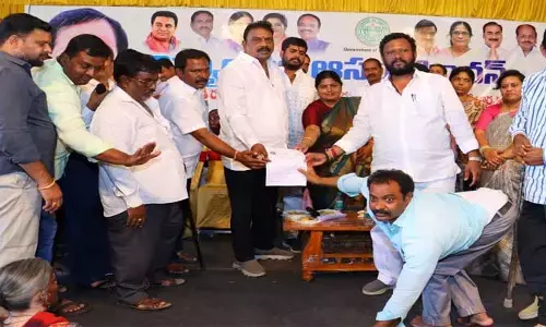 తెలంగాణ పథకాలు దేశానికి ఆదర్శం- ఎమ్మెల్యే ప్రకాష్ గౌడ్