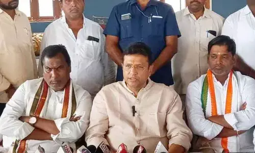 మోసపూరిత హామీలతో ప్రజలను తప్పుదోవ పట్టిస్తున్న ప్రభుత్వాలు : MLA Sridhar Babu
