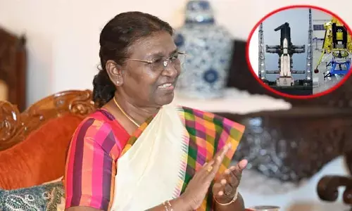 చంద్రునిపై చంద్రయాన్-3 విజయవంతంగా ల్యాండింగ్‌.. రాష్ట్రపతి ద్రౌపది ముర్ము అభినందనలు
