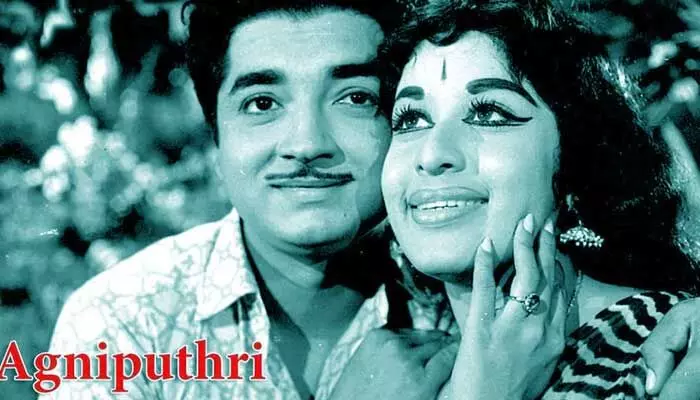 ఏకంగా 130 సినిమాల్లో హీరోహీరోయిన్లుగా నటించిన ఆ ఇద్దరు నటులు.. గిన్నిస్ రికార్డ్ ఏకంగా 130 సినిమాల్లో హీరోహీరోయిన్లుగా నటించిన ఆ ఇద్దరు నటులు.. గిన్నిస్ రికార్డ్
