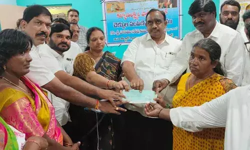 సీఎం కేసీఆర్ పాలనలో రాష్ట్రం సుభిక్షం : ఎమ్మెల్యే సతీష్ కుమార్