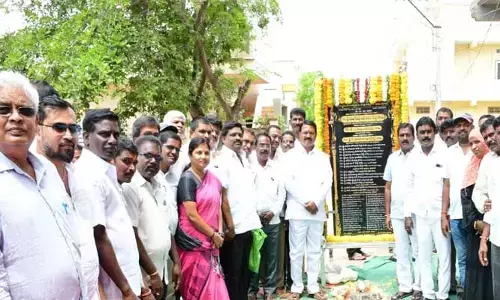 బీసీ,మైనారిటీ ప్రజల స్వయం సమృద్ధి కోసమే కేసీఆర్ కృషి - మంత్రి నిరంజన్ రెడ్డి