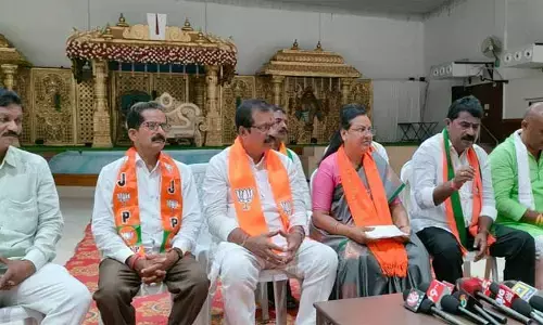మక్తల్ ప్రజలు మార్పు కోరుకుంటున్నారు - కర్ణాటక ఎమ్మెల్సీ హేమలత నాయక్