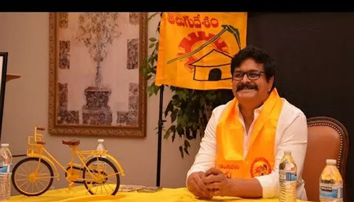 ఔను ఆ ఇద్దరు ఒక్కటయ్యారు: మాజీమంత్రిని ఓడించేందుకు చేతులు కలిపిన టీడీపీ నేతలు ఔను ఆ ఇద్దరు ఒక్కటయ్యారు: మాజీమంత్రిని ఓడించేందుకు చేతులు కలిపిన టీడీపీ నేతలు