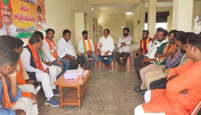 కేసీఆర్ ప్రభుత్వాన్ని గద్దె దింపాలి : వెంకట్ రెడ్డి కేసీఆర్ ప్రభుత్వాన్ని గద్దె దింపాలి : వెంకట్ రెడ్డి
