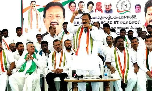 కేసీఆర్ ను గద్దె దించాలనే గద్దర్ చివరి కోరికను తీరుస్తాం
