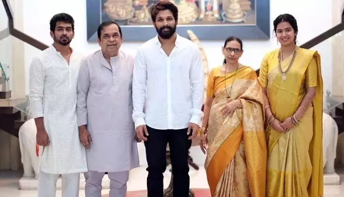 నేషనల్ అవార్డు తర్వాత ఆ స్టార్ కమెడియన్తో బన్నీ స్పెషల్ మీట్.. ఎందుకో తెలుసా..? నేషనల్ అవార్డు తర్వాత ఆ స్టార్ కమెడియన్తో బన్నీ స్పెషల్ మీట్.. ఎందుకో తెలుసా..?