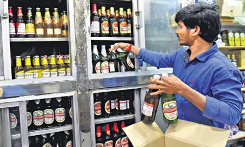 మందుబాబులకు బిగ్ షాక్.. రేపు వైన్ షాపులు బంద్