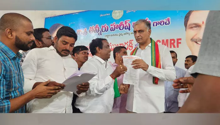 మంత్రి హరీశ్ రావును కలిసిన ఆర్బీఎస్కే ఉద్యోగులు.. డిమాండ్లు ఇవే! మంత్రి హరీశ్ రావును కలిసిన ఆర్బీఎస్కే ఉద్యోగులు.. డిమాండ్లు ఇవే!