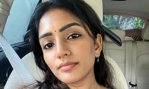 Eesha Rebba : వింటేజ్ లుక్స్‌తో అబ్బా అనిపిస్తున్న ఈషా రెబ్బ