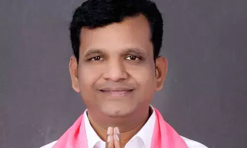 BRS MLA గాదరి కిషోర్‌కు హైకోర్టు షాక్