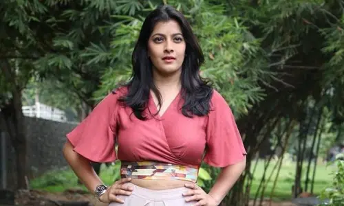 స్టార్ యాక్టర్ VaraLakshmi SarathKumar కు NIA బిగ్ షాక్.. విచారణకు రావాలంటూ నోటీసులు!