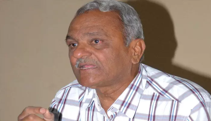 టీడీపీ,జనసేన, వామపక్ష పార్టీలతో కూటమి ఏర్పాటు చేయండి : చంద్రబాబుకు సీపీఐ నారాయణ సూచన టీడీపీ,జనసేన, వామపక్ష పార్టీలతో కూటమి ఏర్పాటు చేయండి : చంద్రబాబుకు సీపీఐ నారాయణ సూచన