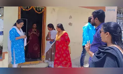 ప్రభుత్వం కల్పించిన జీఓ 58,59 ను సద్వినియోగం చేసుకోండి : మేడిపల్లి తహసీల్దార్