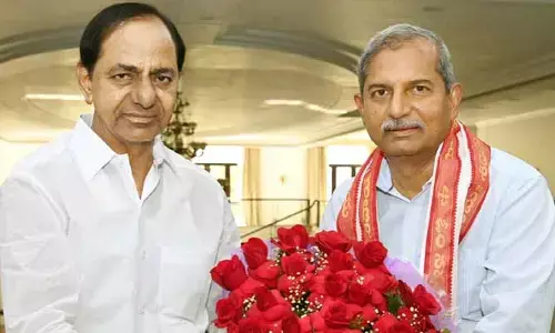 సీఎం కేసీఆర్ ను కలిసిన ఎమ్మెల్యే రమేష్ బాబు