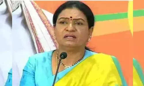 అసెంబ్లీ కార్యదర్శి పై ప్రభుత్వ ఒత్తిడి ఉందేమో - డీ.కే. అరుణ