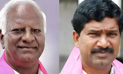 బిగ్ ట్విస్ట్.. ఒక్కటైన రాజయ్య, కడియం.. షేక్ హ్యాండ్ ఇచ్చుకుని మరీ..
