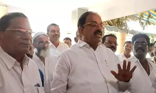 ఉమ్మడి ఖమ్మం జిల్లాలో గోదావరి జలాలు పారాలి