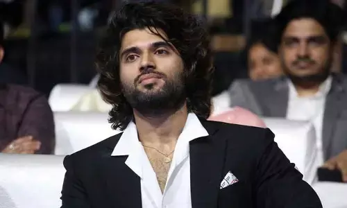 డబ్బులు ఇచ్చి మరీ ‘ఖుషి’ సినిమాపై నెగిటివ్ ప్రచారం చేయిస్తున్నారు.. విజయ్ దేవరకొండ కామెంట్స్ వైరల్