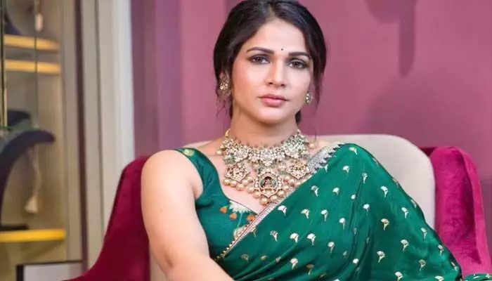 మళ్లీ పెళ్లి.. లావణ్యకు మరో పెళ్లి ప్రపోజల్.. ఆమె తీసుకున్న నిర్ణయానికి అంతా షాక్! మళ్లీ పెళ్లి.. లావణ్యకు మరో పెళ్లి ప్రపోజల్.. ఆమె తీసుకున్న నిర్ణయానికి అంతా షాక్!