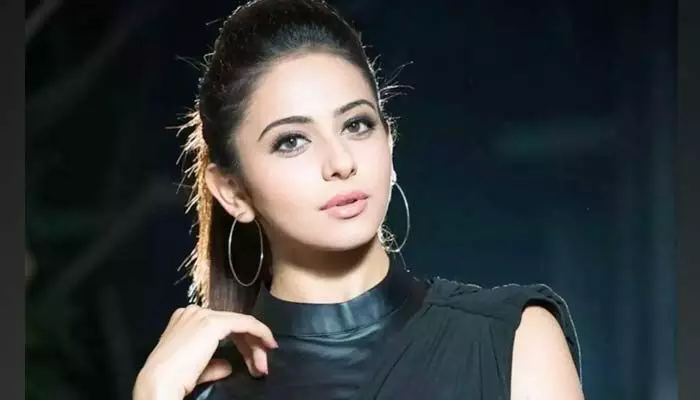 ప్రేమలో అలాంటి షరతులు ఉండొద్దు.. రకుల్ ఇంట్రెస్టింగ్ కామెంట్స్ ప్రేమలో అలాంటి షరతులు ఉండొద్దు.. రకుల్ ఇంట్రెస్టింగ్ కామెంట్స్