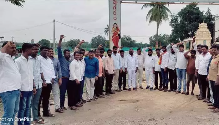 కేసీఆర్ సార్.. ఒక్క ఛాన్స్ ఇవ్వండి..! కేసీఆర్ సార్.. ఒక్క ఛాన్స్ ఇవ్వండి..!