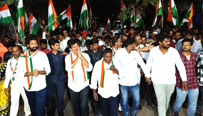 బీఆర్ఎస్, బీజేపీలు ఒకే తాను ముక్కలు : Ponguleti Srinivasa Reddy బీఆర్ఎస్, బీజేపీలు ఒకే తాను ముక్కలు : Ponguleti Srinivasa Reddy