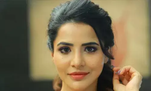 Ashu Reddy : అష్షు.. నీ మృదువైన ఎద పైన అంత బరువా