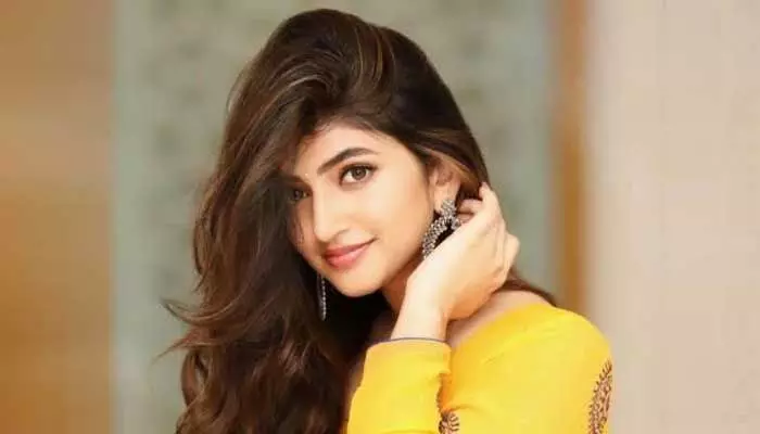సినిమా ఒకే చేసేందుకు డైరెక్టర్లకే కండీషన్లు పెడుతున్న శ్రీలీల..! సినిమా ఒకే చేసేందుకు డైరెక్టర్లకే కండీషన్లు పెడుతున్న శ్రీలీల..!