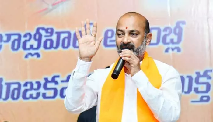 ప్రచారం చేస్తామని వాళ్లు నాకు హామీ ఇచ్చారు: బండి సంజయ్ ప్రచారం చేస్తామని వాళ్లు నాకు హామీ ఇచ్చారు: బండి సంజయ్