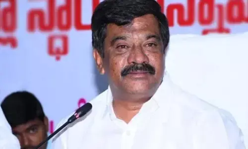 కేసీఆర్‌కు పోచారం శ్రీనివాస్ రెడ్డి వెన్నుపోటు పొడిచారు: మాజీ మంత్రి వేముల ఫైర్