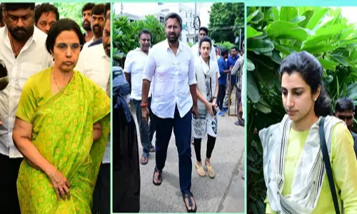 ములాఖత్: చంద్రబాబుతో లోకేశ్, భువనేశ్వరి, బ్రహ్మణిల భేటీ