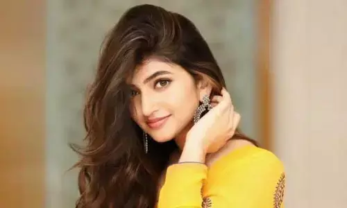 సినిమా ఒకే చేసేందుకు డైరెక్టర్లకే కండీషన్లు పెడుతున్న శ్రీలీల..!