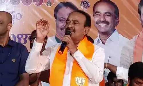 ప్రభుత్వం రైతుల భూములు లాక్కొని వారి కళ్ళల్లో మట్టి కొడుతుంది – ఈటల రాజేందర్