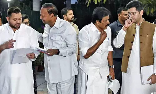 ఆ యాంకర్ల షోకు వెళ్లకూడదు.. ‘ఇండియా’ కూటమి సంచలన నిర్ణయం!