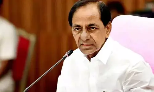 సీఎం సభకు తరలిన ప్రైవేటు స్కూల్ బస్సులు.. ఆ పాఠశాలలకు అప్రకటిత సెలవే!