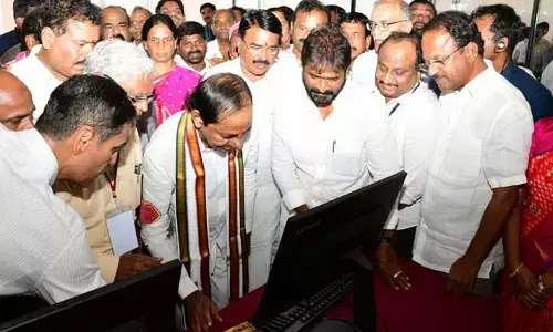 తెలంగాణలో మరో అద్భుత ఘట్టం ఆవిష్కృతం.. పాలమూరు- రంగారెడ్డి ప్రాజెక్ట్‌ను ప్రారంభించిన KCR