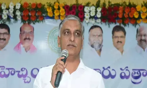 పేదల పాలిట దేవుడు కేసీఆర్ : మంత్రి హరీష్ రావు