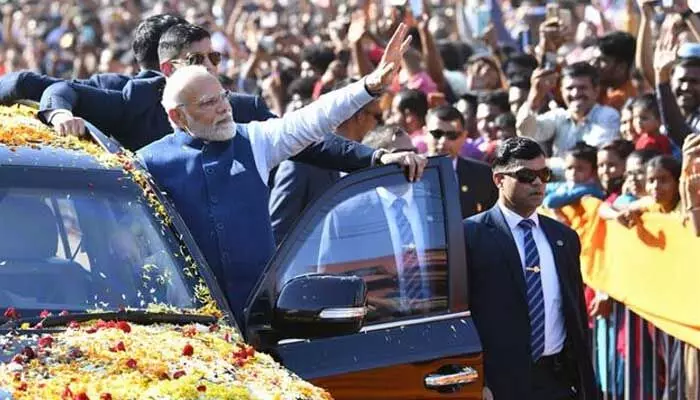 TS: ఆ జిల్లాలో ప్రధాని నరేంద్ర మోడీ రోడ్ షో! TS: ఆ జిల్లాలో ప్రధాని నరేంద్ర మోడీ రోడ్ షో!