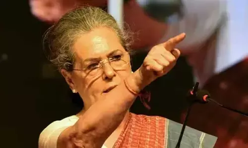 ఎన్నికల వేళ సోనియా గాంధీ కీలక సందేశం.. మహిళలకు కీలక భరోసా!