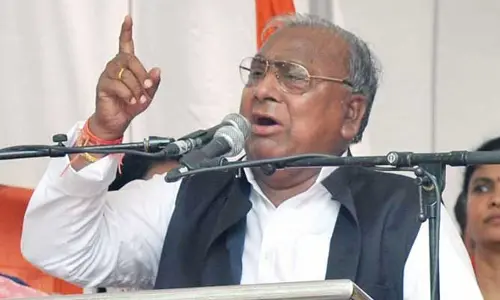 తుక్కుగూడ సభలో వీహెచ్ హాట్ కామెంట్స్