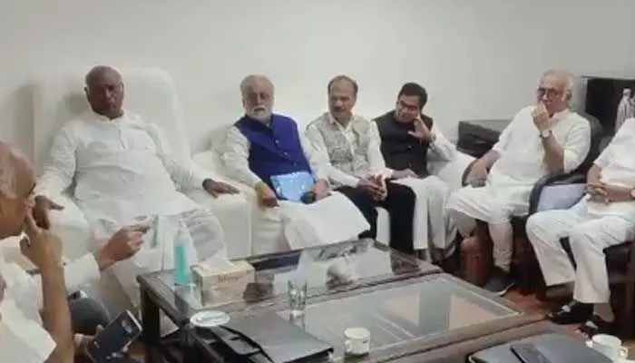 కాంగ్రెస్ పార్టీ ఏది చెబితే అది ఖచ్చితంగా చేస్తుంది: ఖర్గే కాంగ్రెస్ పార్టీ ఏది చెబితే అది ఖచ్చితంగా చేస్తుంది: ఖర్గే