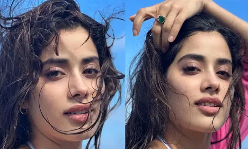 Janhvi Kapoor: సూపర్ హాట్ సోయగాలు....మైండ్ బ్లోయింగ్ పోజులు