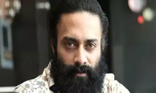 డ్రగ్స్ కేసులో మరో సంచలనం.. హీరో నవదీప్ ఇంట్లో   నార్కోటిక్ పోలీసుల సోదాలు