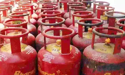 నవంబర్-3: తెలుగు రాష్ట్రాల్లో గ్యాస్ సిలిండర్ ధరలు ఇవే