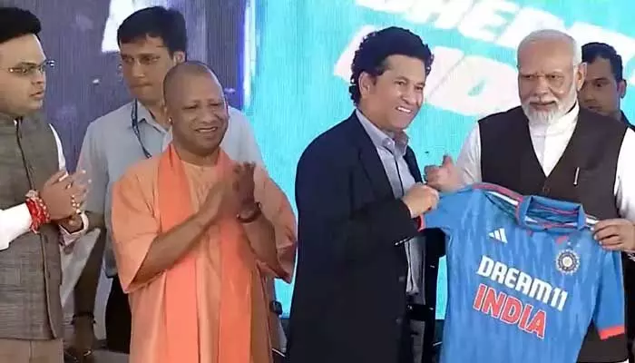 వారణాసిలో అంతర్జాతీయ క్రికెట్ స్టేడియం వారణాసిలో అంతర్జాతీయ క్రికెట్ స్టేడియం